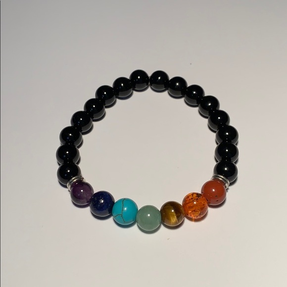 Handmade Crystal chakra stretch bracelet - Picture 5 of 5